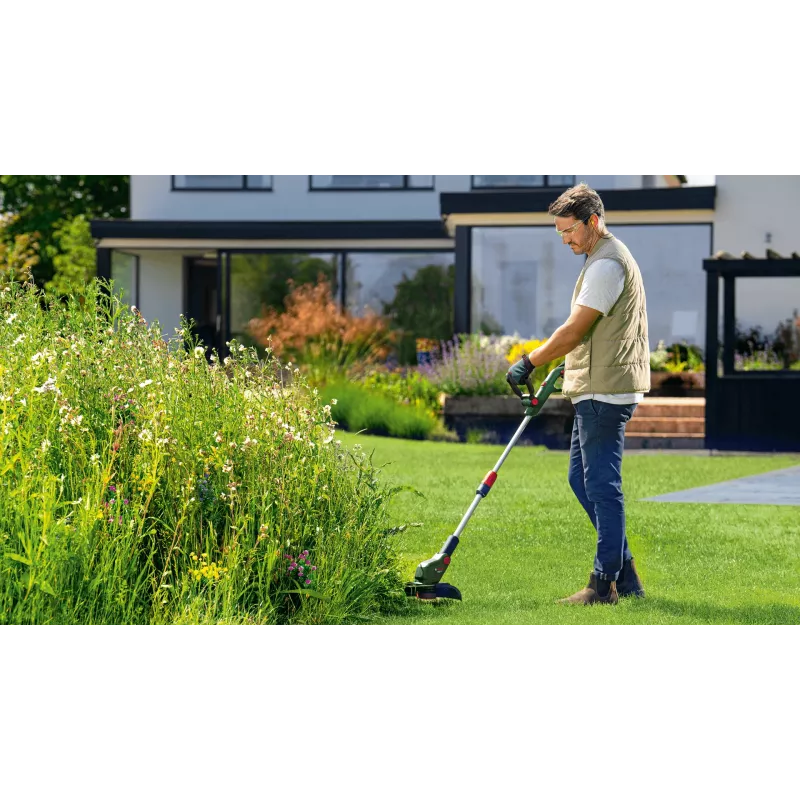 Bosch UniversalGrassCut 18V-26-500 26 cm Baterijas Melns, Zaļš