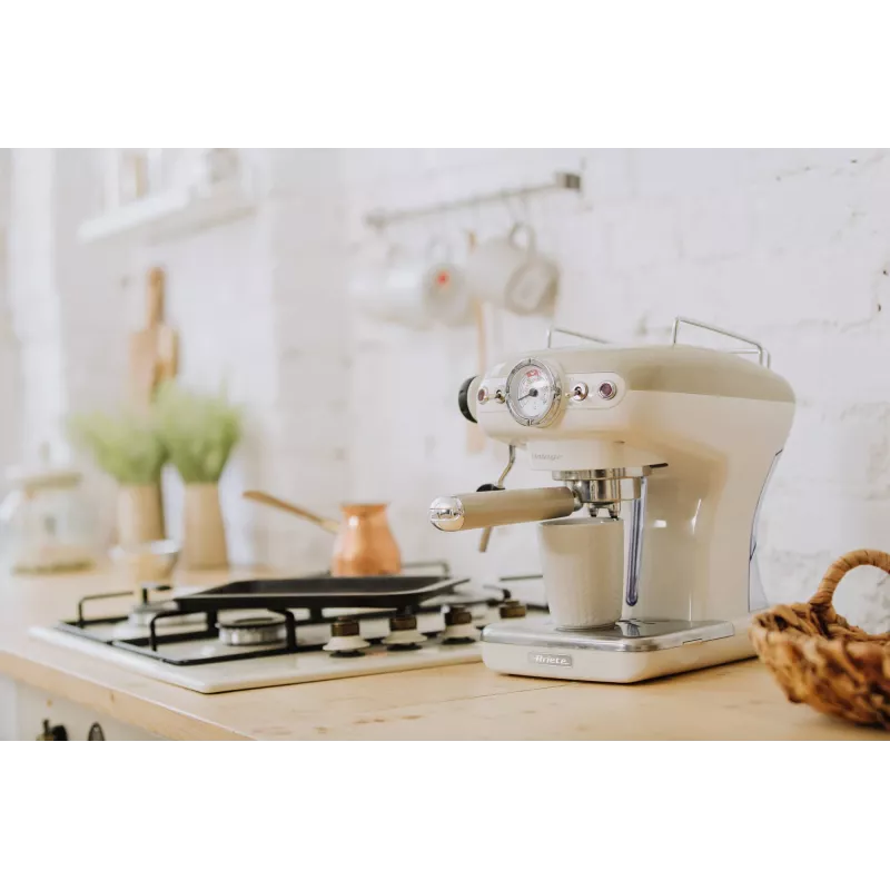 Ariete 1389 Vintage Espresso kafijas automāts - Espresso kafijas automāts maltai kafijai vai ESE kapsulām, pasteļbēšā krāsā