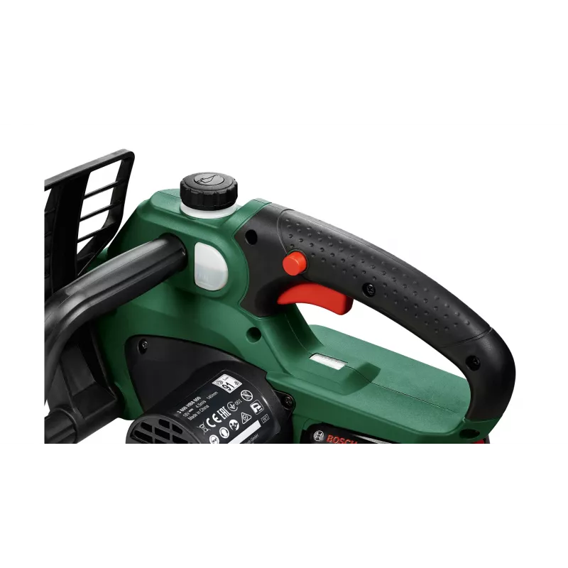 Bezvada motorzāģis Bosch UniversalChain 18 — 13,5 cm ķēdes sliede, 20 cm asmens, 2,5 Ah akumulators, 3 kg