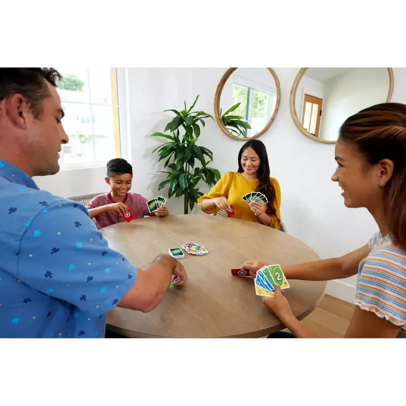 Kāršu spēle MATTEL Games UNO Flex — nomešanas kāršu spēle, vecums 7+