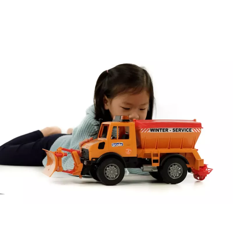 Kravas automašīna BRUDER MB Unimog, ABS konstrukcija, ieteicamais vecums 4+
