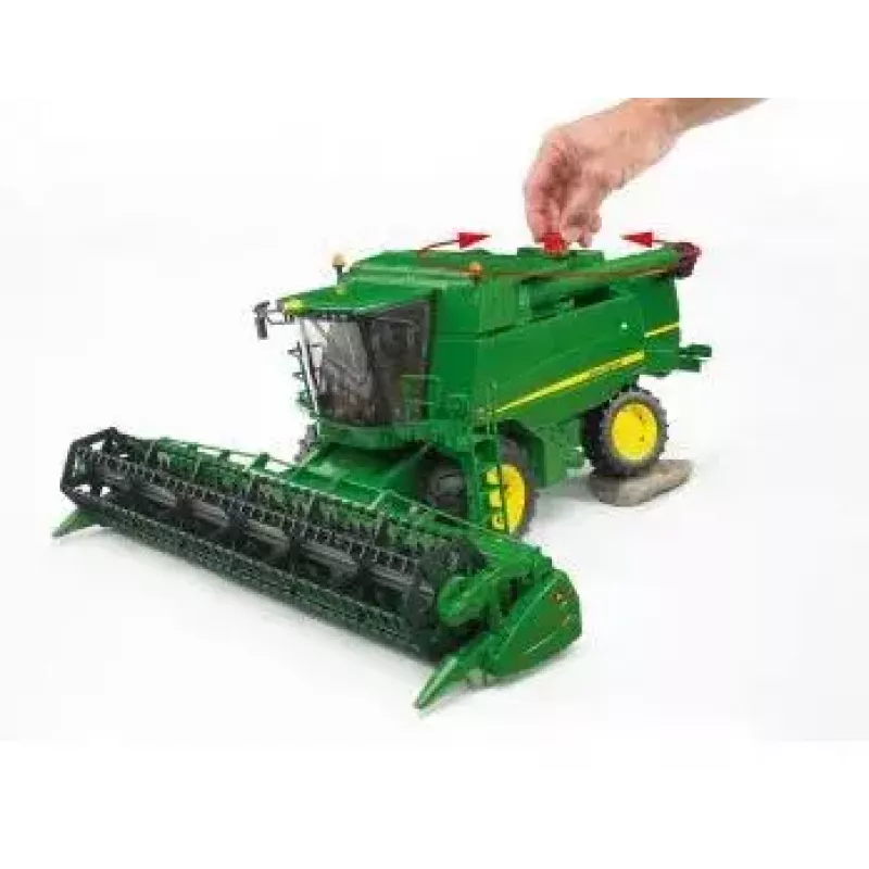 Rotaļu traktors BRUDER John Deere T670i