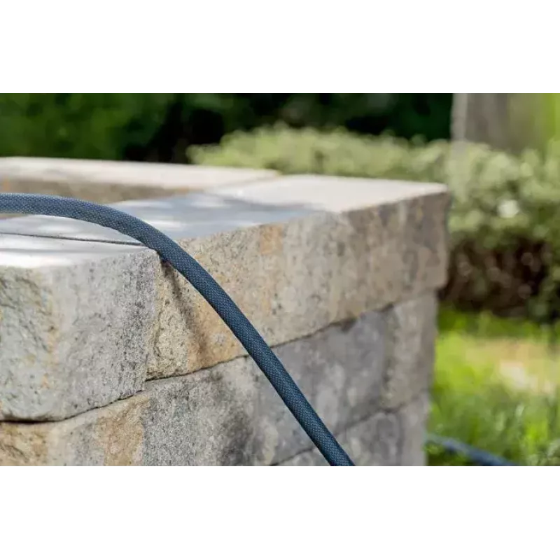 Gardena Liano dārza šļūtene 20 m PVC melna pelēka virszemes
