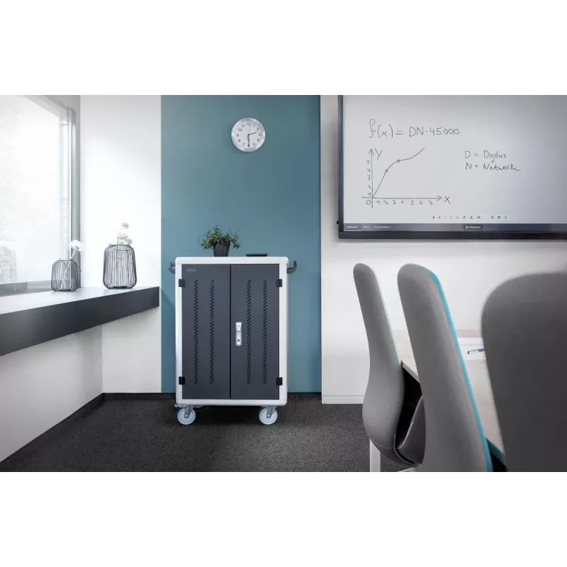 DIGITUS uzlādes ratiņi 15.6in USB-C 30 uzlādes bāzes PDU ventilators 1260 x 824 x 650mm