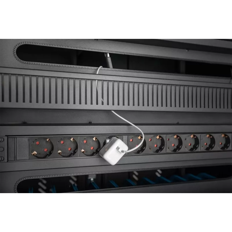 DIGITUS uzlādes ratiņi 15.6in USB-C 30 uzlādes bāzes PDU ventilators 1260 x 824 x 650mm