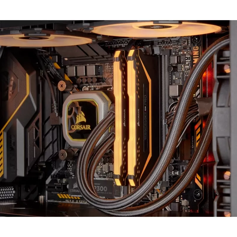 CORSAIR atmiņa 16GB DDR4 3200MHz 2x8GB C16 - melna (atvērts iepakojums)