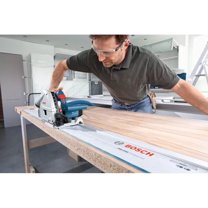 Bosch 0 601 675 001 pārnēsājamais ripzāģis 16.5 cm 6250 RPM 1400 W
