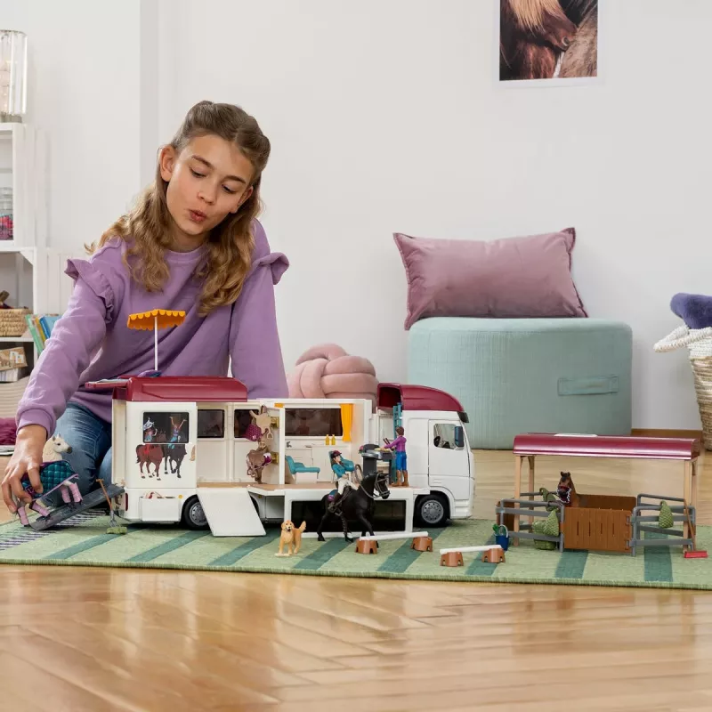 schleich HORSE CLUB Zirgu pārvadātājs, Ēkas, Kempings, Zirgu stallis, Zirgi, Jāšanas turnīrs, 5 gadi, Daudzkrāsains, Plastmasa