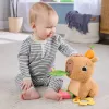 Rotaļu kapibara Fisher-Price Snuggly Snacky Capy 0,5 gadi