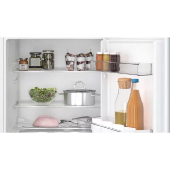 Bosch Serie 4 KUR21VFE0 ledusskapis Iebūvējamais 134 L Balts