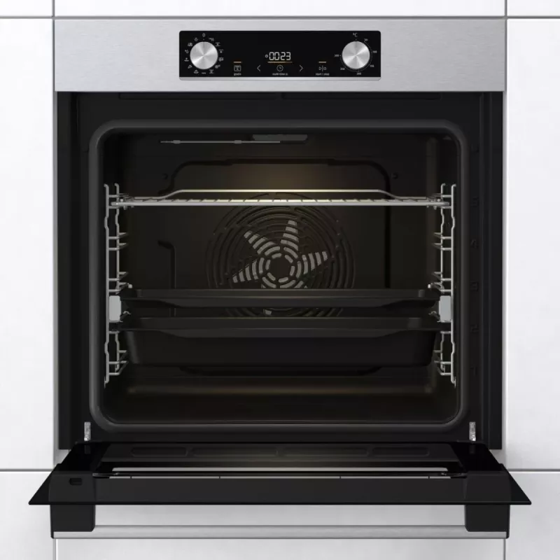 Iebūvējamā elektriskā cepeškrāsns Gorenje BIGSPACE 77 L 3500 W — balta, skārienvadība un rotācijas vadība, halogēna lampa