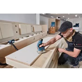 Bosch GKF 12V-8 Professional 13000 apgr./min melns, zils, sarkans