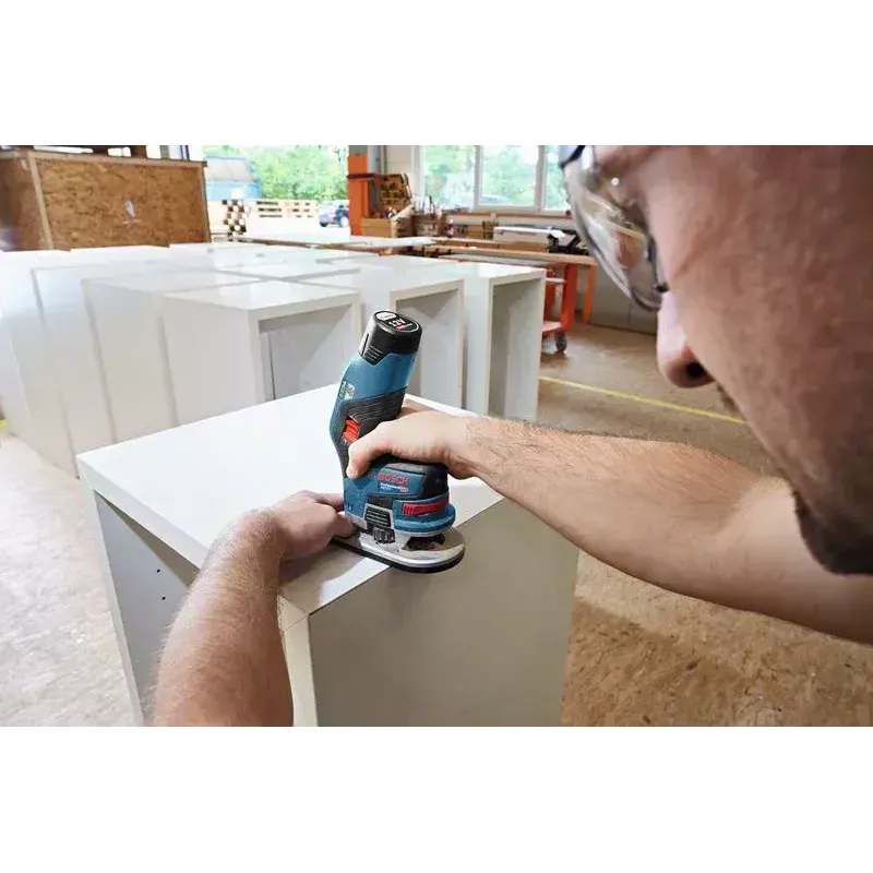 Bosch GKF 12V-8 Professional 13000 apgr./min melns, zils, sarkans