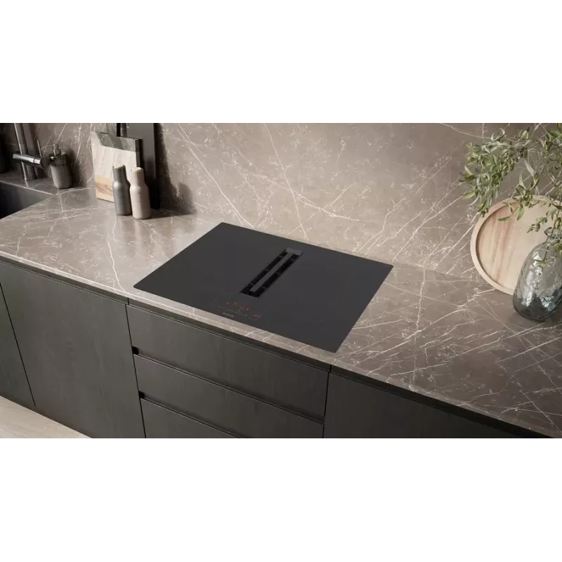 Siemens iQ500 ED711HQ26E plīts virsma Melna Iebūvējama 70 cm Indukcijas plīts virsma ar tvaika nosūcēju 4 zonas