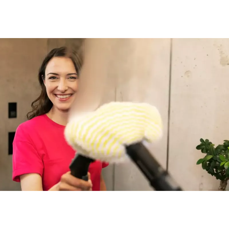 Tvaika tīrītājs Karcher SC 4 Deluxe ar 1,5 L ūdens tvertni un 1500 W jaudu