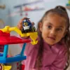 PAW Patrol : Air Rescue, Pup Squad Adventure Bay Airport Playset, ar Chase rotaļu auto un transportlīdzekļa palaidēju, rotaļlietas zēniem un meitenēm no 3 gadiem