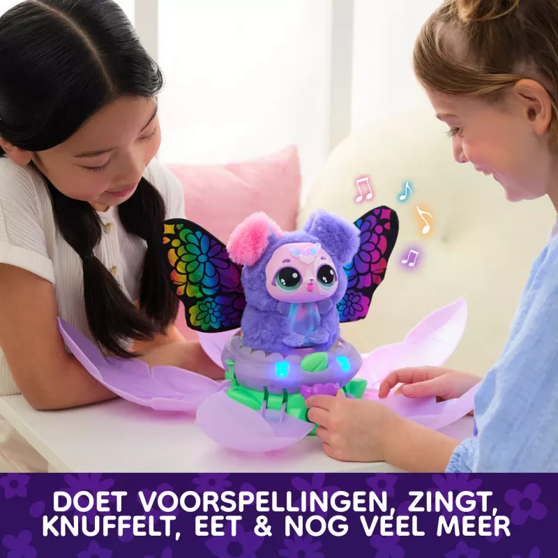 Hatchimals Bloomables by , Kittyfly pārsteiguma rotaļlieta, interaktīva plīša rotaļlieta ar atkārtojamu dubulto atklāšanu, vairāk nekā 100 skaņām un reakcijām iztēles rotaļām (stili var atšķirties), elektroniskie mājdzīvnieki bērniem no 5 gadu vecuma