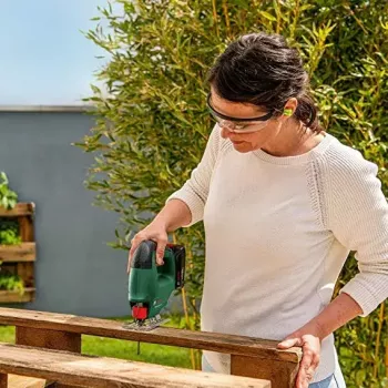 Bosch EasySaw 18V-70 akumulatora figūrzāģis 2600 spm 1.3 kg
