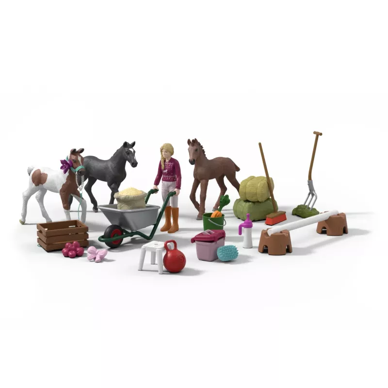 schleich Advent Calendar HORSE CLUB 2025 - Ziemassvētku brīnuma kumeļa audzēšana