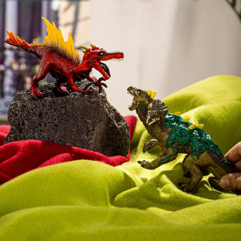 Rotaļlietu figūriņu komplekts Schleich Eldrador Creatures Uguns dinozaurs pret Džungļu ķirzaku, modelis 70834