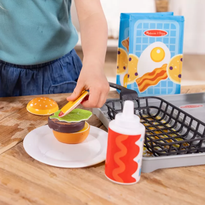 Melissa & Doug Flip & Fry Grill rotaļu komplekts ar Water WOW krāsu mainošu rotaļu ēdienu, pirmsskolas rotaļlieta, vecumam no 3 gadiem