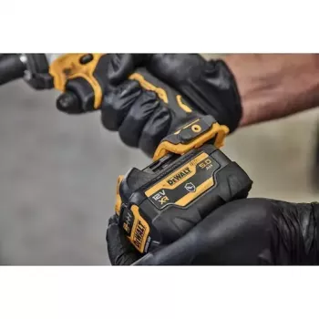 Akumulatora lādētājs DeWALT DCB126G-XJ 1 gab.