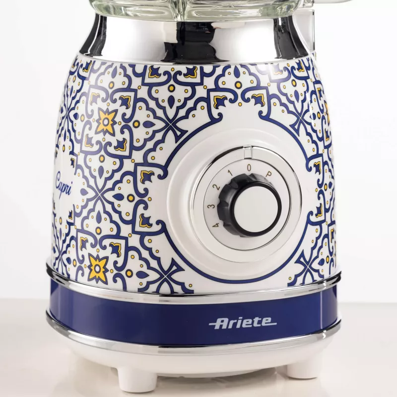 Ariete 583 Capri blenderis ar 1,5 litru stikla trauku, 4 nerūsējošā tērauda asmeņiem, 4 ātrumiem + pulsa funkcija, 1000 W