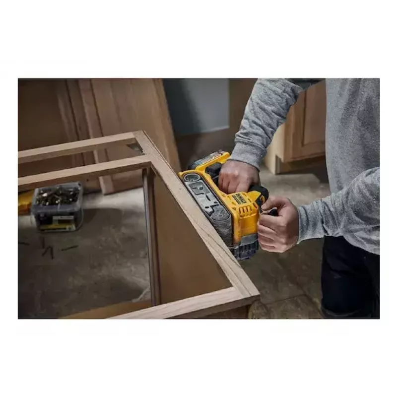 Lentes slīpmašīna DeWALT DCW220NT-XJ