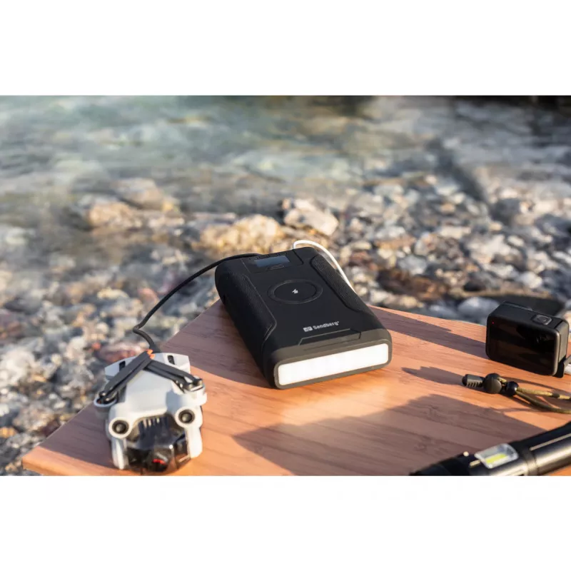 Sandberg Survivor Powerbank 7in1 76800, 76800 mAh, litija jonu (Li-Ion), bezvadu uzlāde, 3,6 V, melna