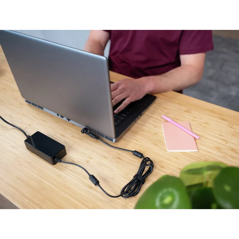 Trust Primo Universal 90W klēpjdatora lādētājs