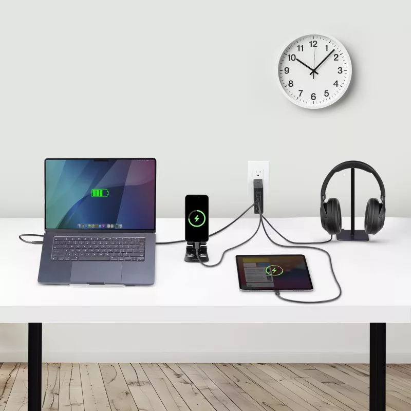 StarTech.com 140 W USB-C sienas lādētājs, 3x USB-C/1x USB-A, PD 3.1 starptautiskais GaN strāvas adapteris MacBook/Dell XPS/Inspiron