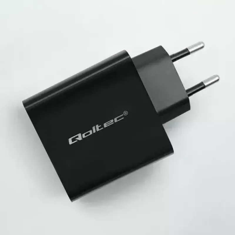 Lādētājs Qoltec 52378 Iekštelpu AC ātrā uzlāde 3A USB Type-C Melns