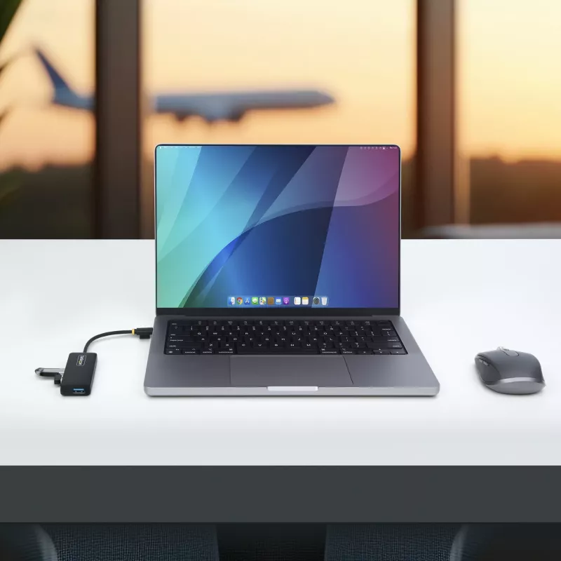 StarTech.com 4 portu USB-C centrmezgls, 5 Gbps, USB-C uz 4x USB-A, ar kopnes barošanu, mazs ceļojumu mini centrmezgls, vairāku portu USB 3.0 sadalītājs, pārnēsājams centrmezgls, pārstrāvas aizsardzība