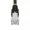 StarTech.com 1m CAT6a Ethernet kabelis - Melns - Zema dūmu nulles halogēna (LSZH) - 10GbE 500MHz 100W PoE++ Snagless RJ-45 ar stiepes aizsargiem S/FTP tīkla ielāpu vads