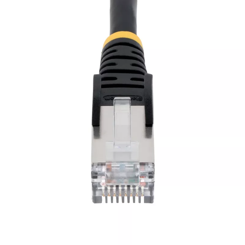 StarTech.com 1m CAT6a Ethernet kabelis - Melns - Zema dūmu nulles halogēna (LSZH) - 10GbE 500MHz 100W PoE++ Snagless RJ-45 ar stiepes aizsargiem S/FTP tīkla ielāpu vads