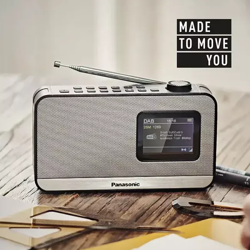Pārnēsājamais radio Panasonic RF-D15 digitālais uztvērējs DAB+ FM 3W