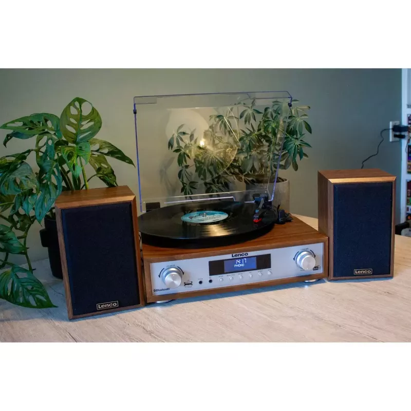 Lentas piedziņas audio vinila plašu atskaņotājs Lenco MC-160WD