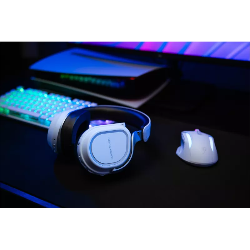 Turtle Beach Stealth 700 balta PlayStation bezvadu spēļu austiņas ar līdz 80 stundu baterijas darbības laiku, Bluetooth, diviem raidītājiem un 60 mm skaļruņiem, paredzētas PS5, PS4, PC un mobilajām ierīcēm