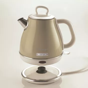 Ariete 2868 Vintage 1 L dizaina elektriskā tējkanna no nerūsējošā tērauda uzlējumiem, tējai un zāļu dzērieniem, automātiskās izslēgšanās sistēma, ergonomisks rokturis, 1 litrs, 1600 W, gaiši bēša