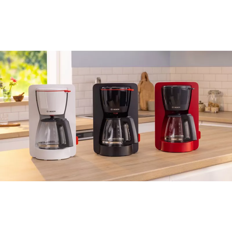 Pilienveida kafijas automāts Bosch TKA3M134 — 1,4 l ūdens tvertne, 15 krūzīšu tilpums, sarkans
