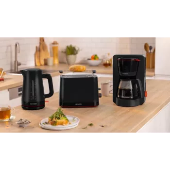 Pilienveida kafijas automāts Bosch TKA3M133, 1,4 L ūdens tvertne, 15 krūzīšu ietilpība, melns