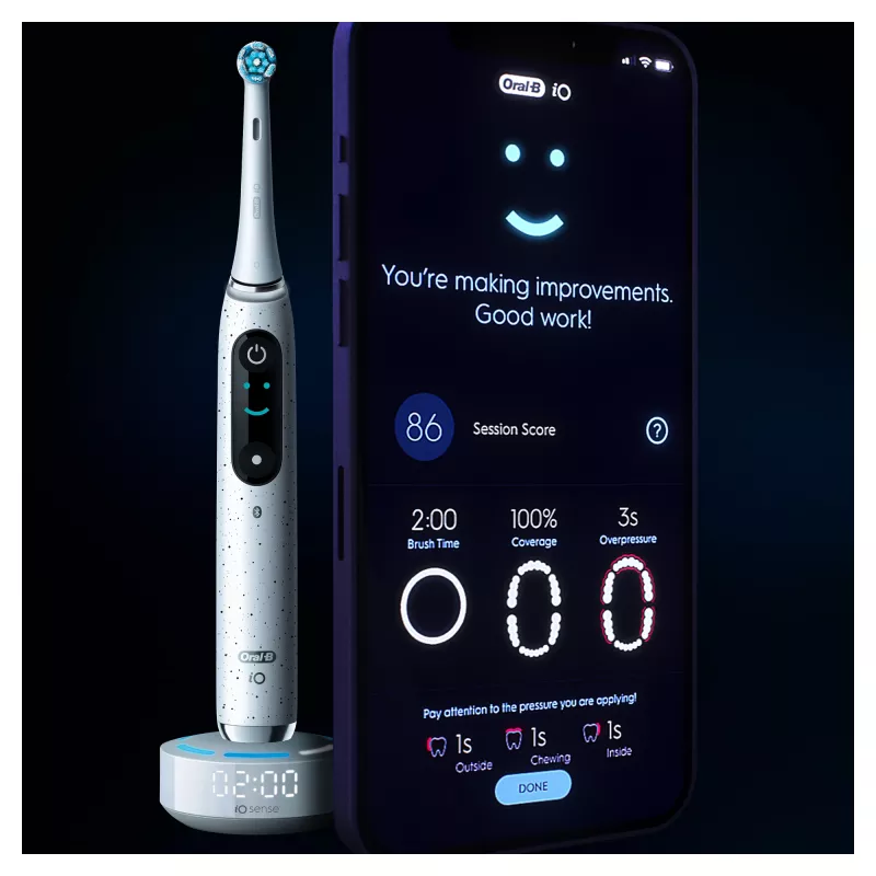 Oral-B iO Series 10 pieaugušo rotējoši-oscilējošā zobu suka balta