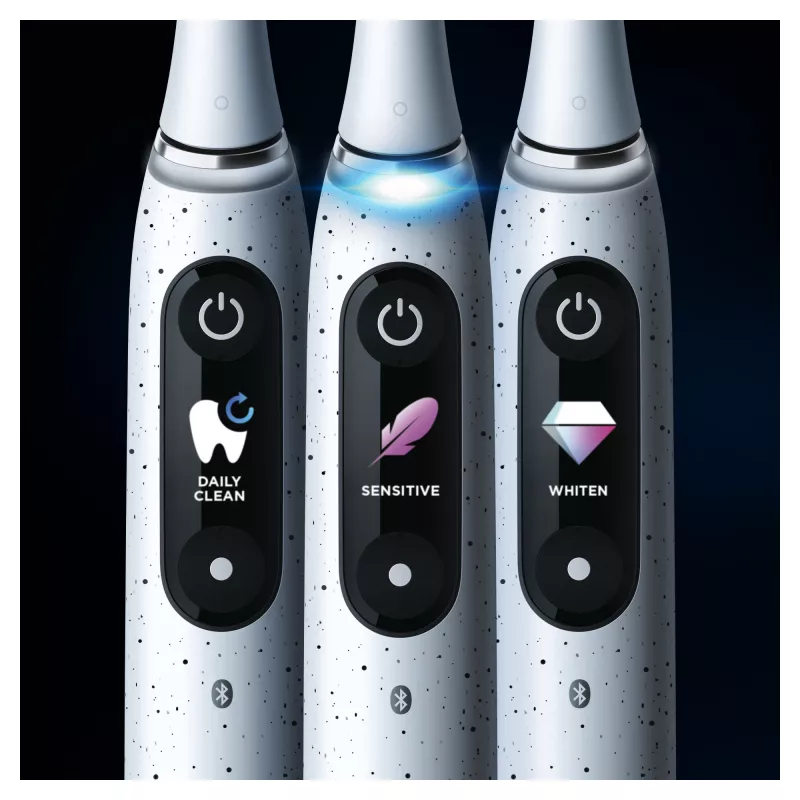 Oral-B iO Series 10 pieaugušo rotējoši-oscilējošā zobu suka balta