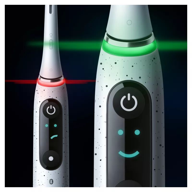 Oral-B iO Series 10 pieaugušo rotējoši-oscilējošā zobu suka balta