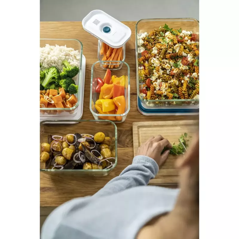 Konteineris ZWILLING Fresh & Save Rectangular 2,2 L caurspīdīgs balts