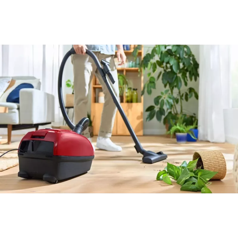 Bosch Serie 4 BGD38RD1H putekļsūcējs ar tvertni, 600 W, 4 L putekļu maisiņš, sausā tīrīšana, sarkans