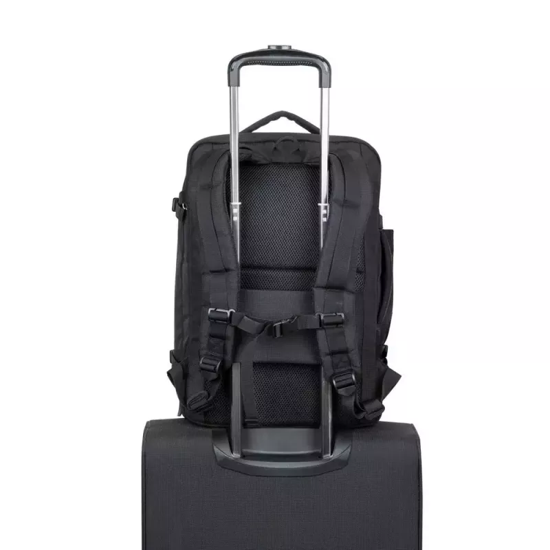 Mugursoma Rivacase 8461 43,9 cm 17,3 collas Melns 2 priekšējās kabatas