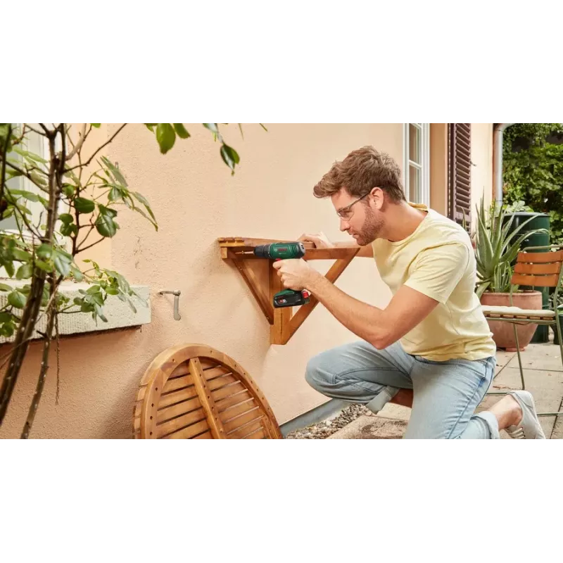 Bosch EasyDrill 18V-40 1630 RPM bezatslēgas 1,3 kg melna, zaļa