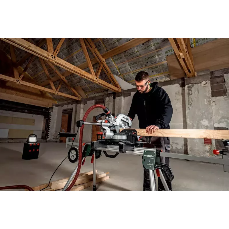 Metabo KGS 254 M zāģis