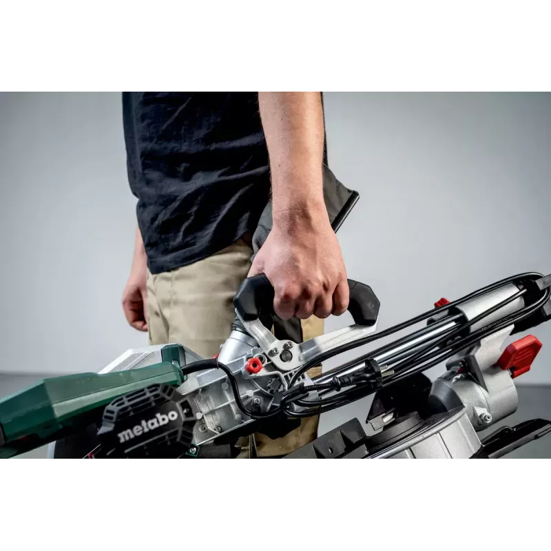 Zāģis Metabo KGS 305 M